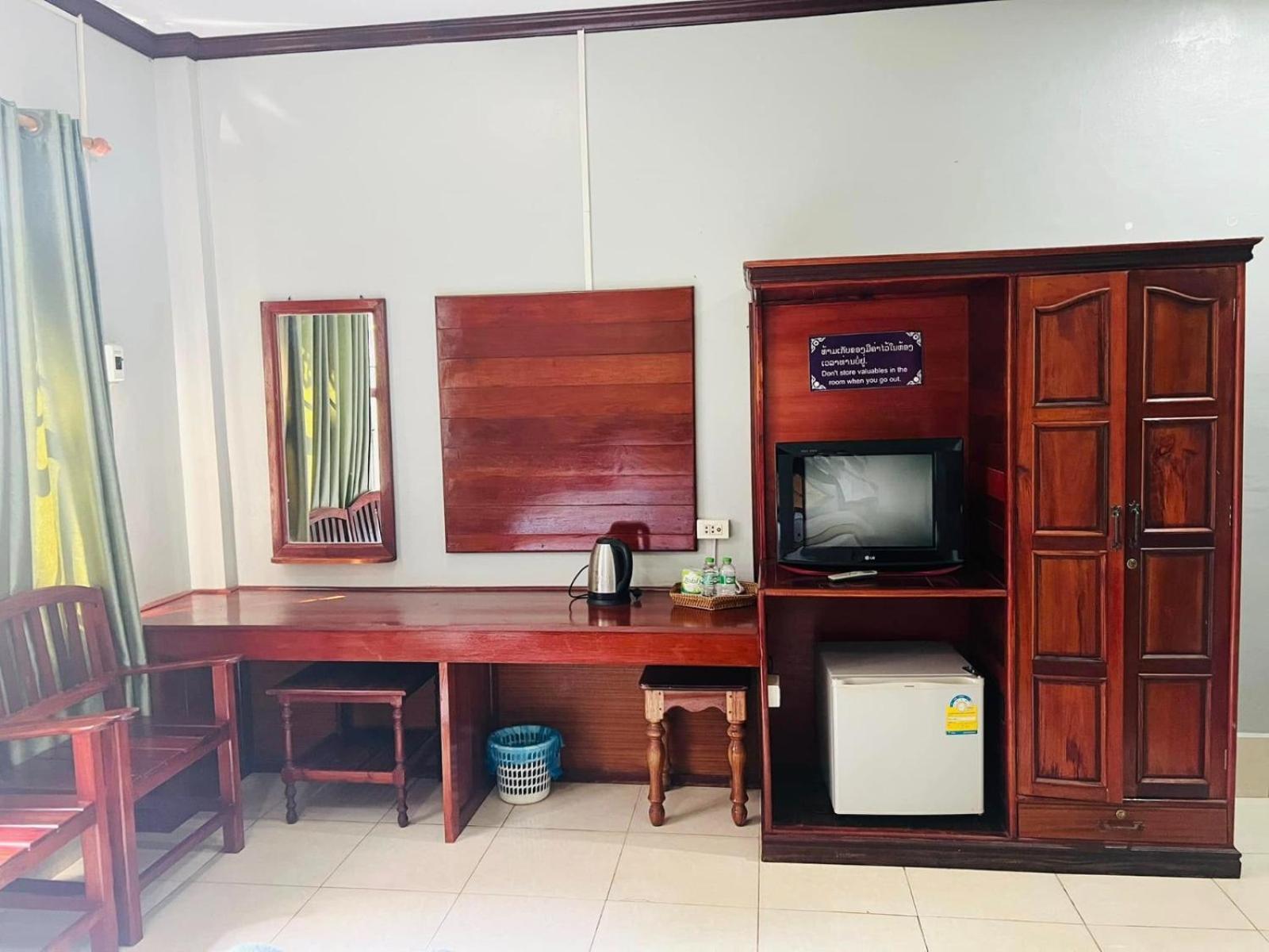 ואנג ויינג Khampaseuth Hotel מראה חיצוני תמונה